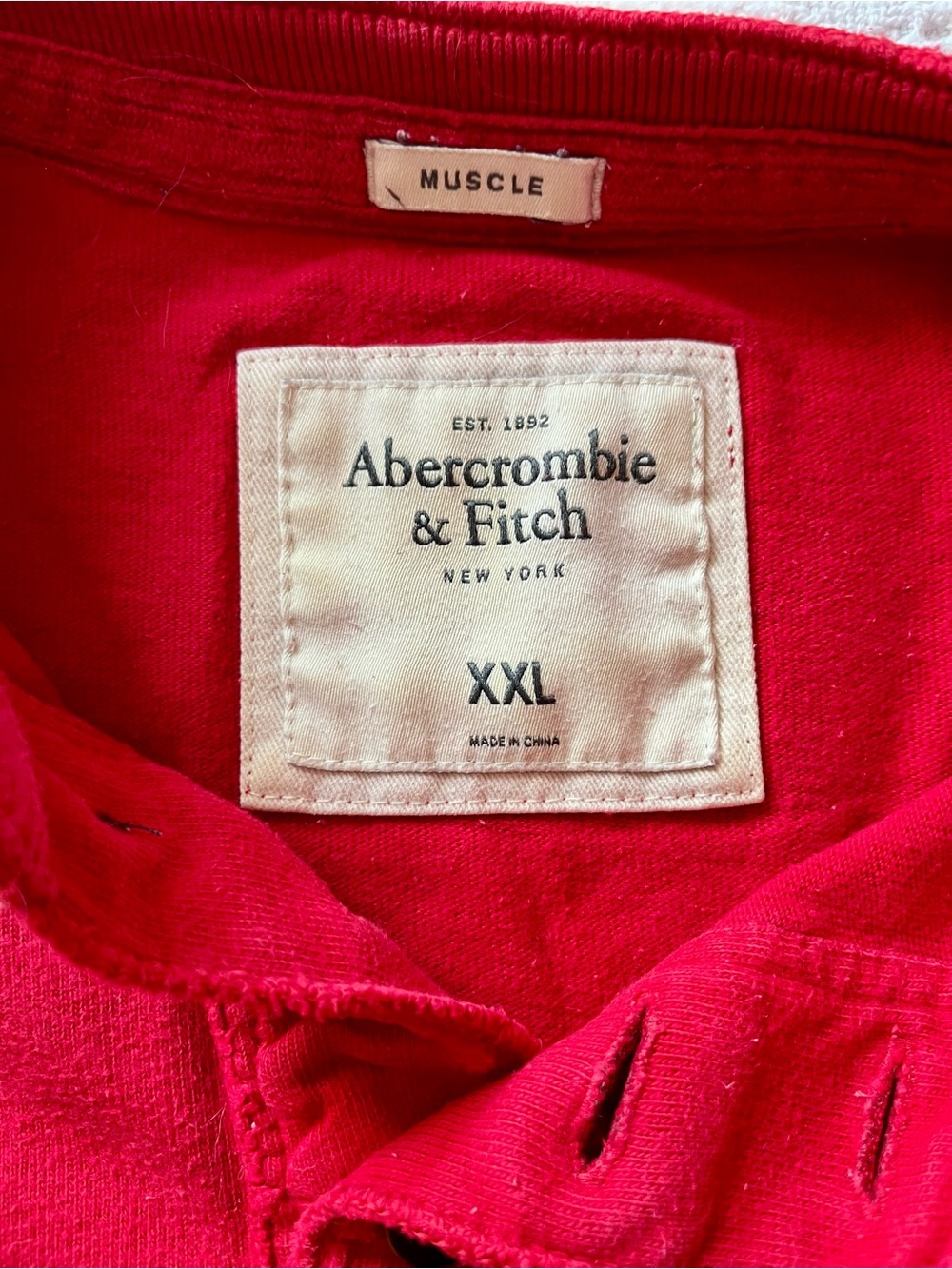 Abercrombie & Fitch Red Men’s Muscle 3-button Henley Sweatshirt Vintage